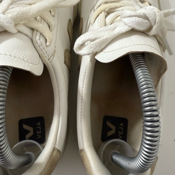 Veja Women's Cream and Tan Sneakers - Picture 6 of 7